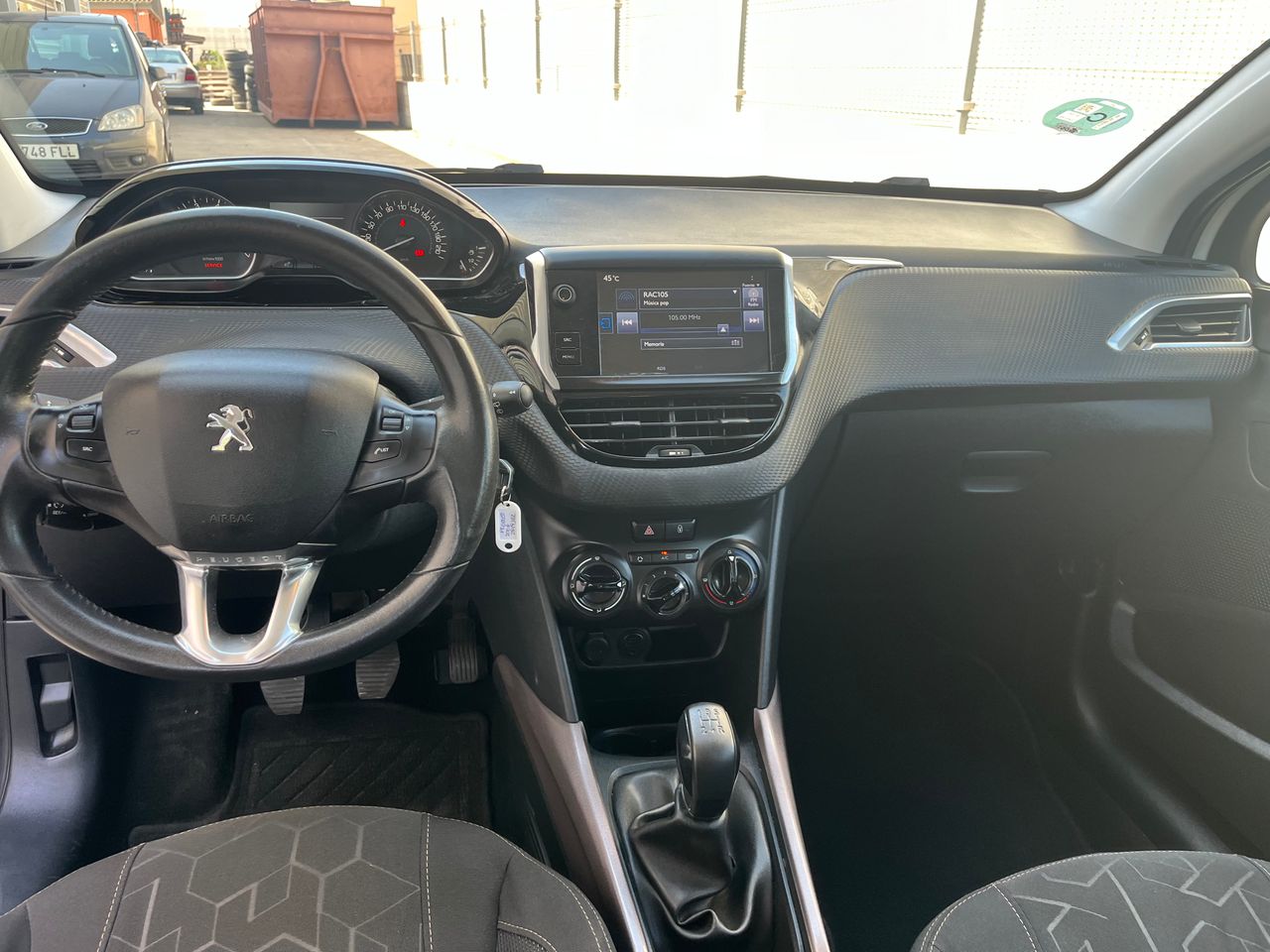 Foto Peugeot 2008 10