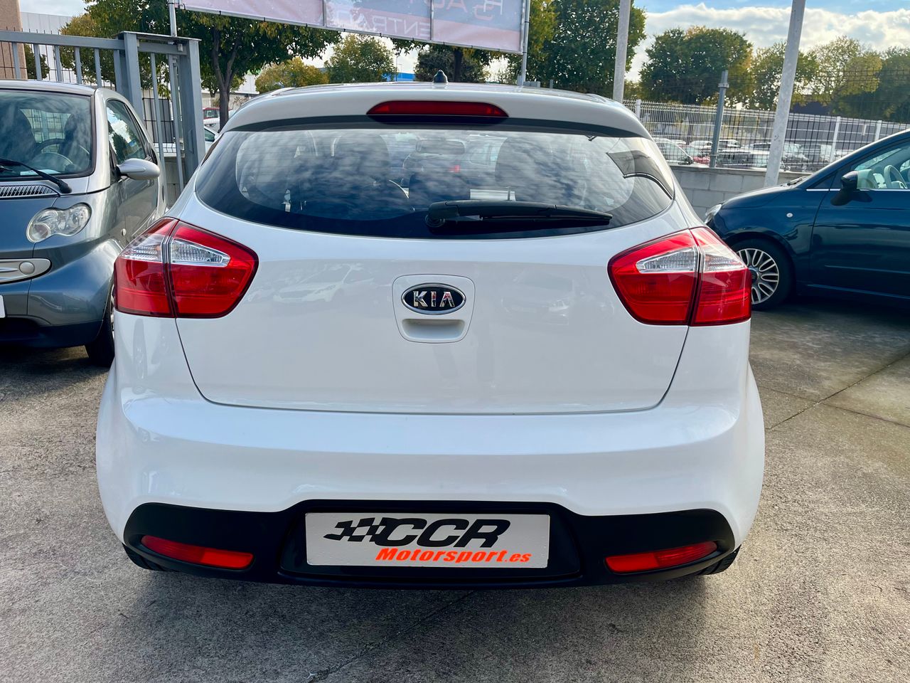 Foto Kia Rio 7