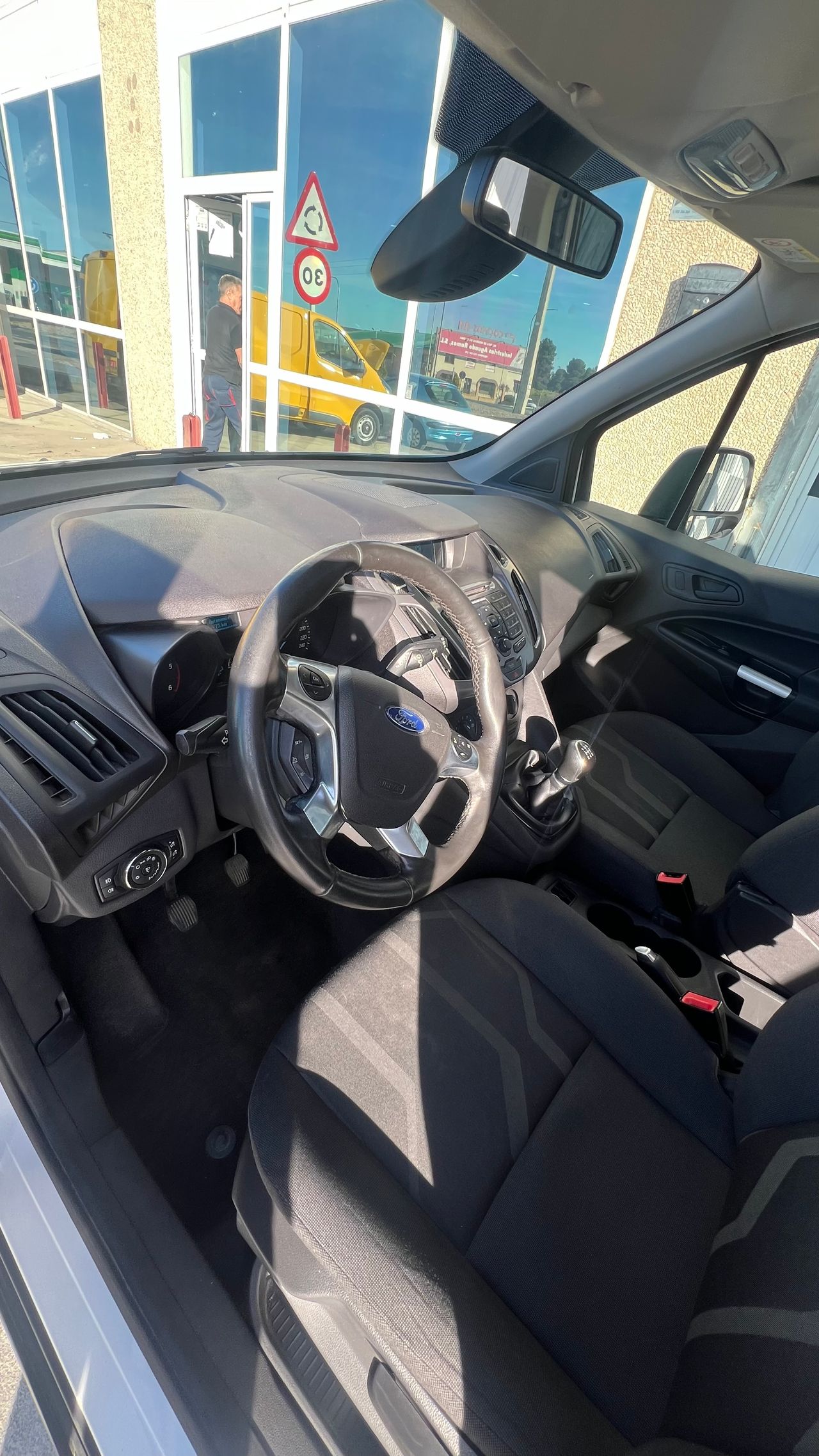 Foto Ford Tourneo Connect 14