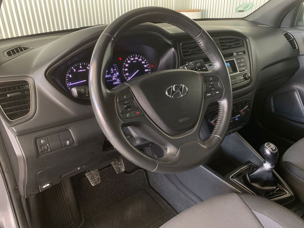 Foto Hyundai i20 8