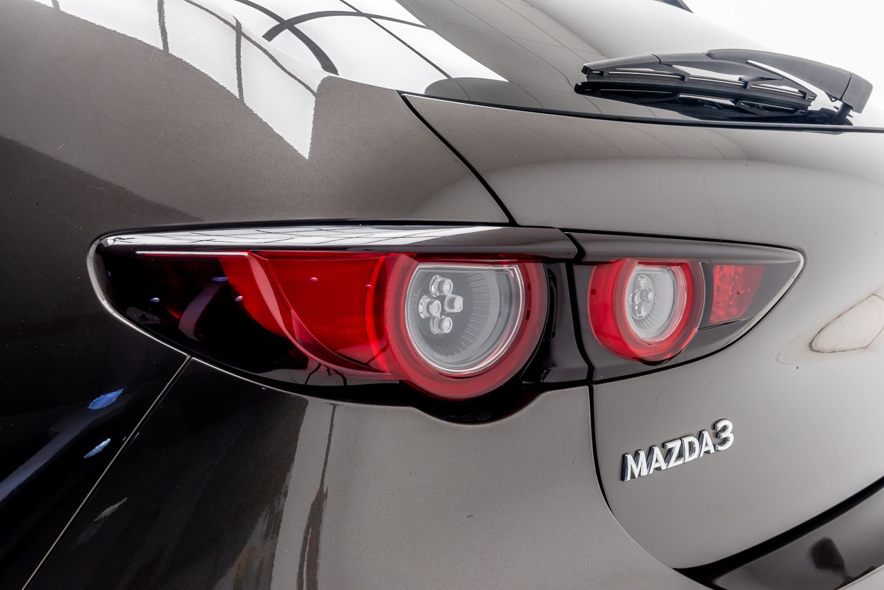 Foto Mazda Mazda3 30