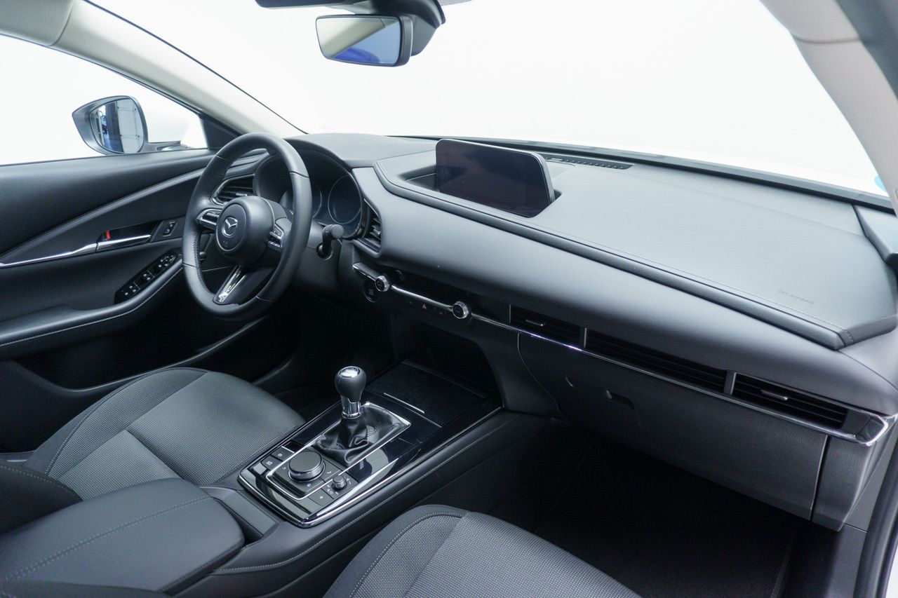 Foto Mazda CX-30 17