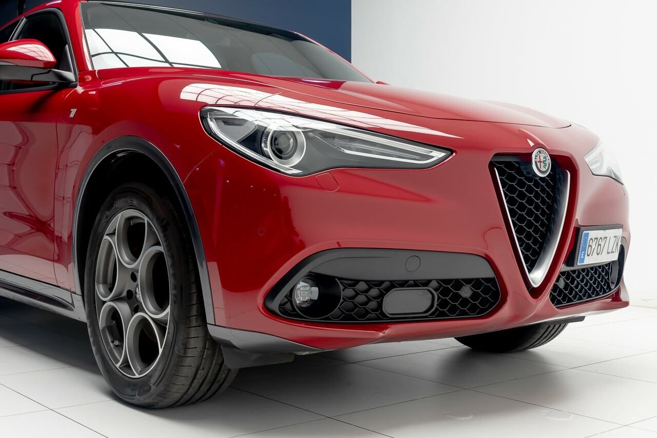 Foto Alfa Romeo Stelvio 15