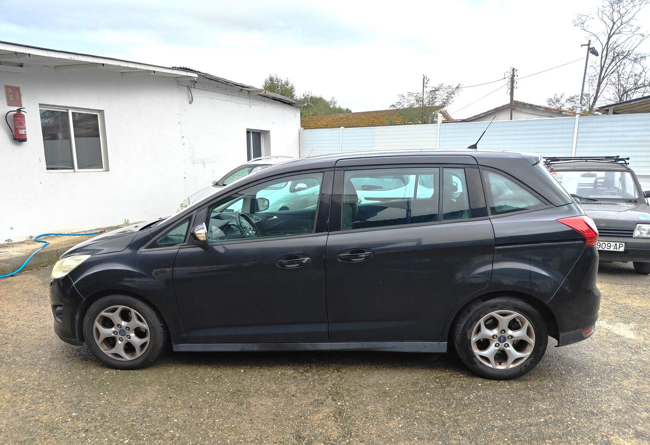 Foto Ford Grand C-MAX 3