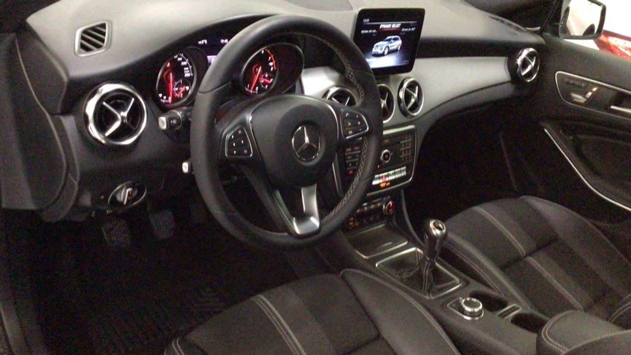 Foto Mercedes-Benz Clase GLA 6