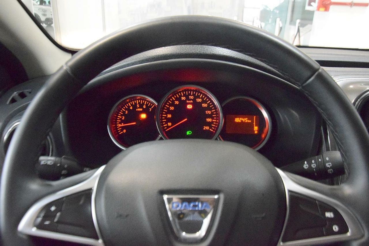 Foto Dacia Sandero 18