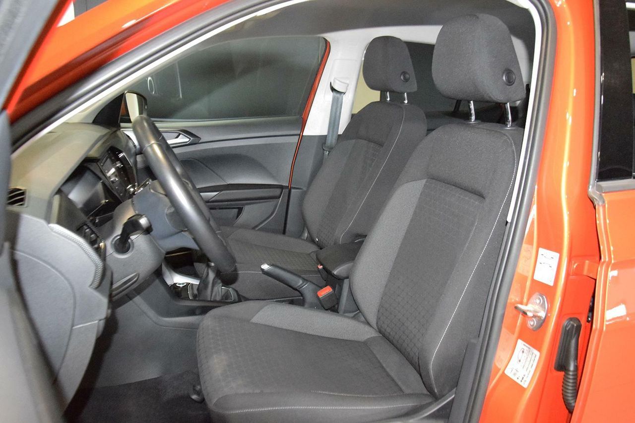 Foto Volkswagen T-Cross 15