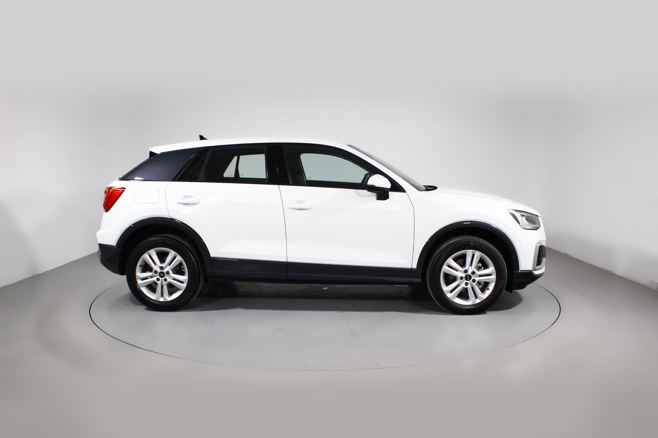 Foto Audi Q2 10