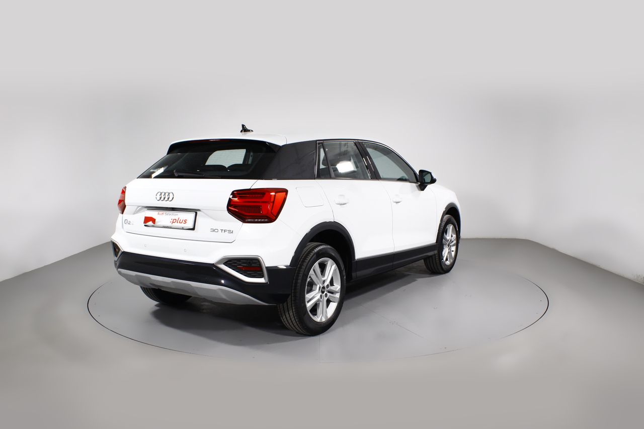 Foto Audi Q2 12