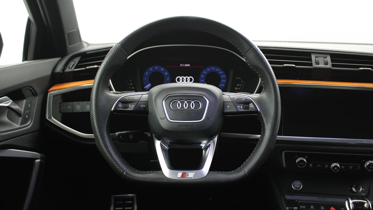 Foto Audi Q3 13