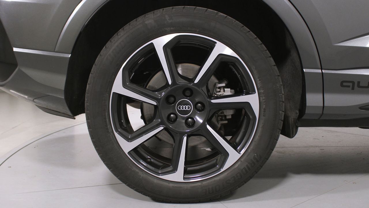 Foto Audi Q3 8