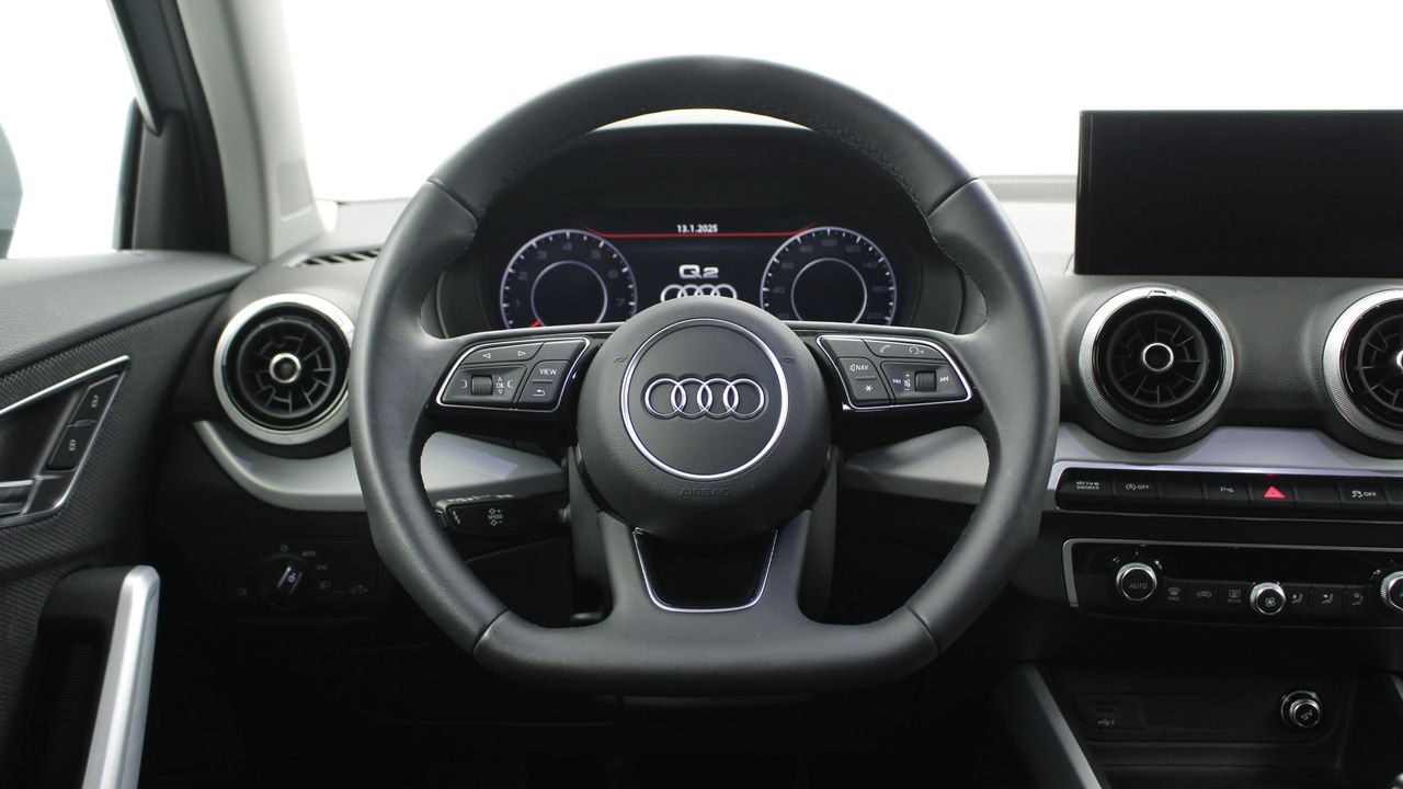 Foto Audi Q2 13