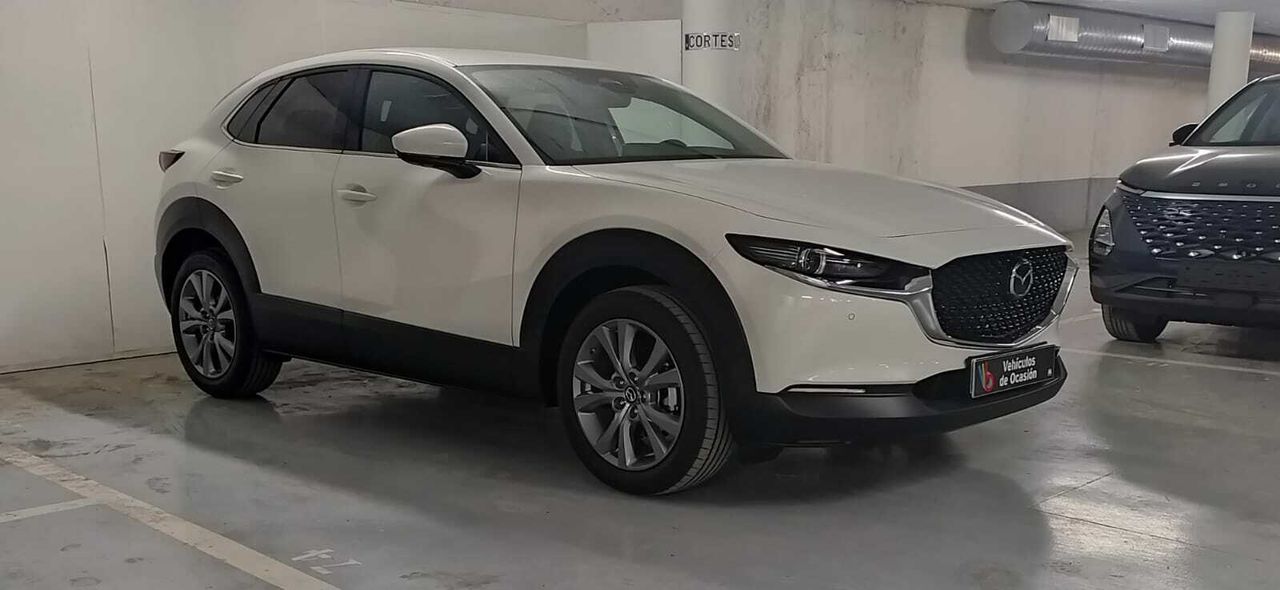 Foto Mazda CX-30 1