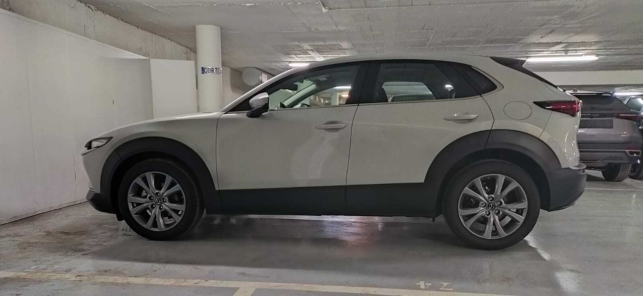 Foto Mazda CX-30 8