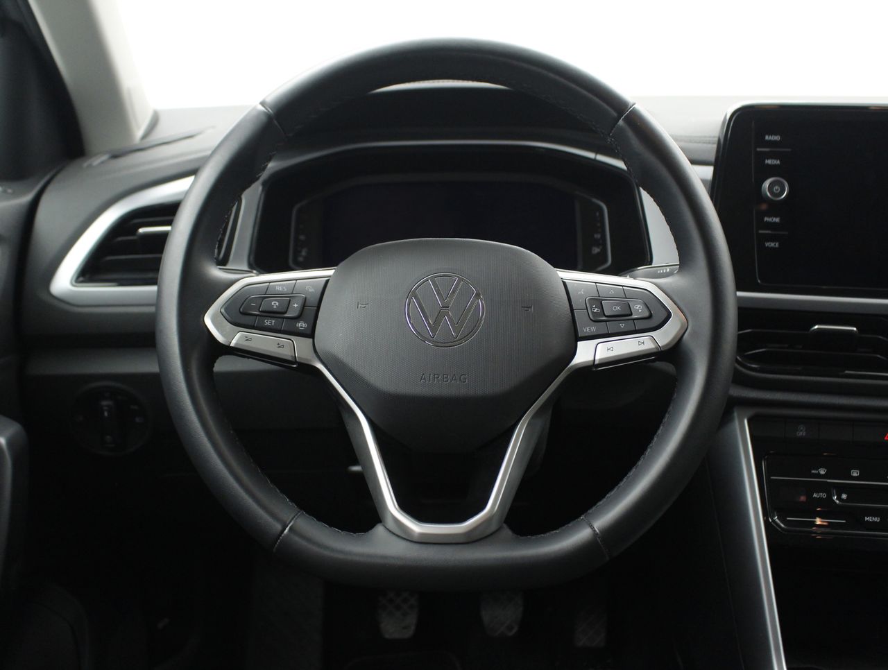 Foto Volkswagen T-Roc 23