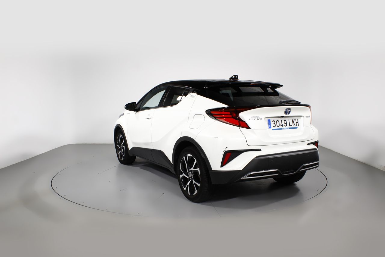 Foto Toyota C-HR 2