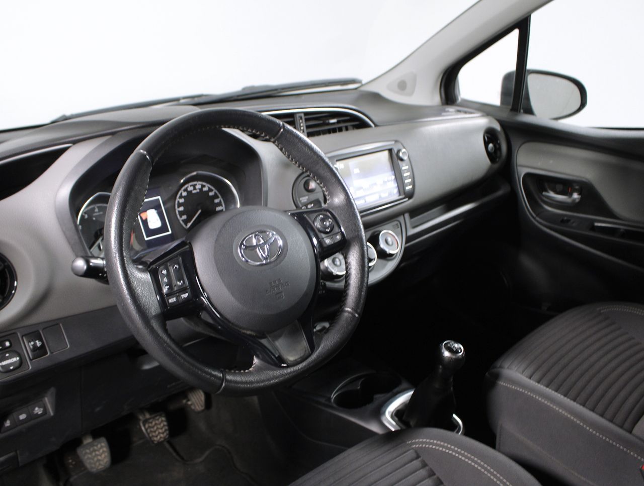 Foto Toyota Yaris 28