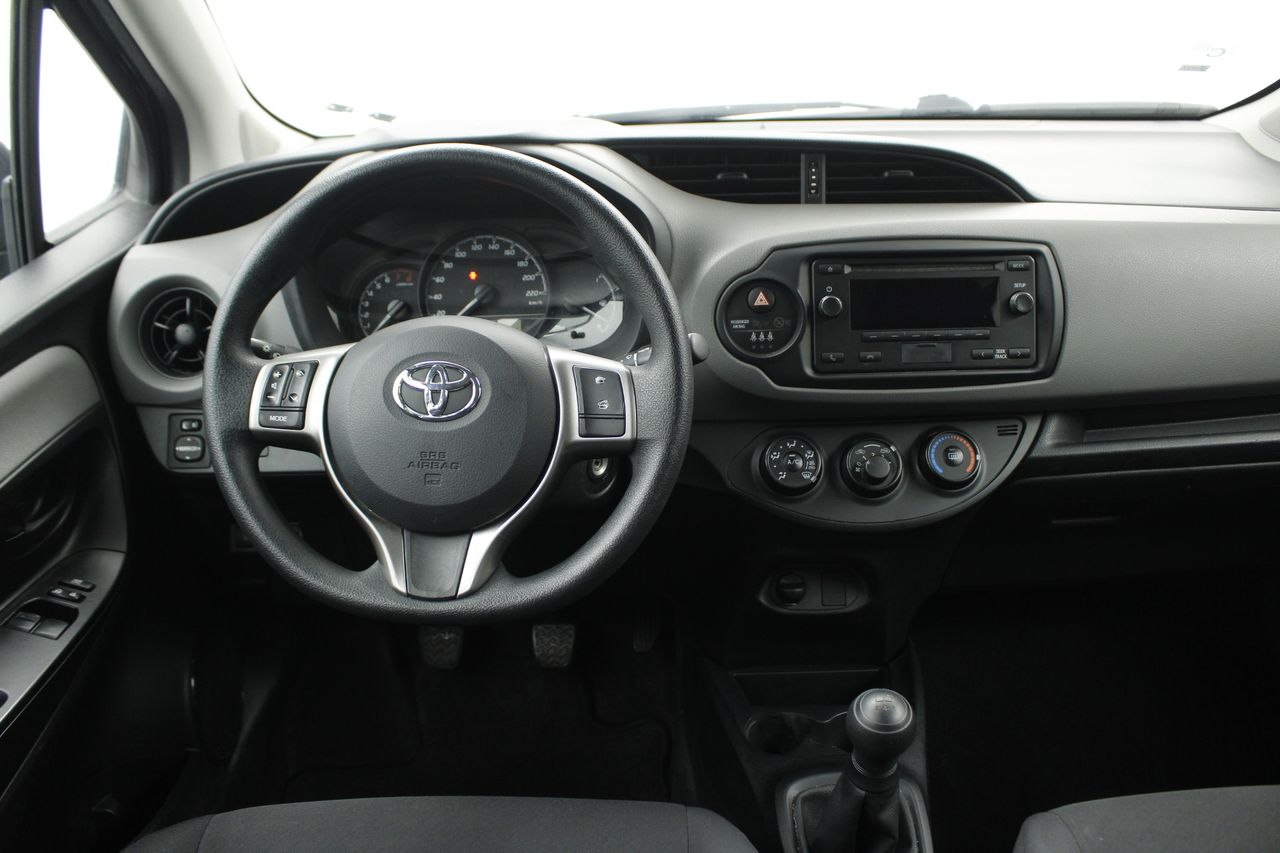 Foto Toyota Yaris 6