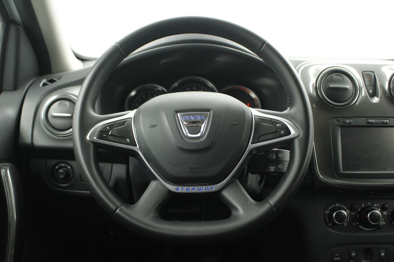 Foto Dacia Sandero 13