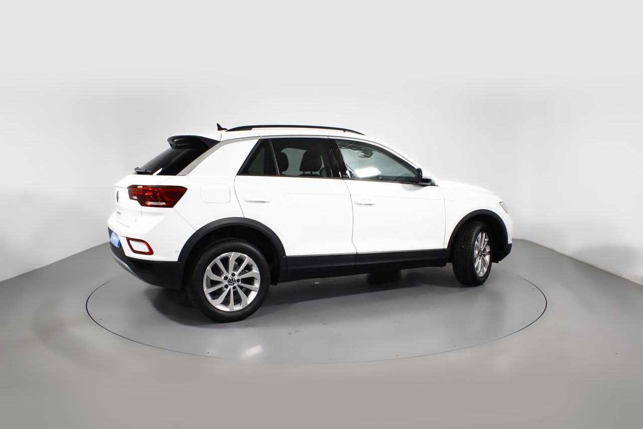 Foto Volkswagen T-Roc 24