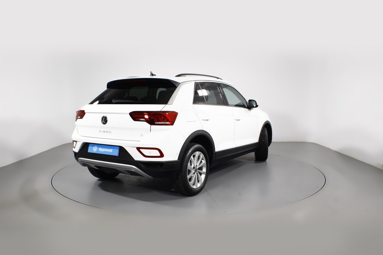 Foto Volkswagen T-Roc 25