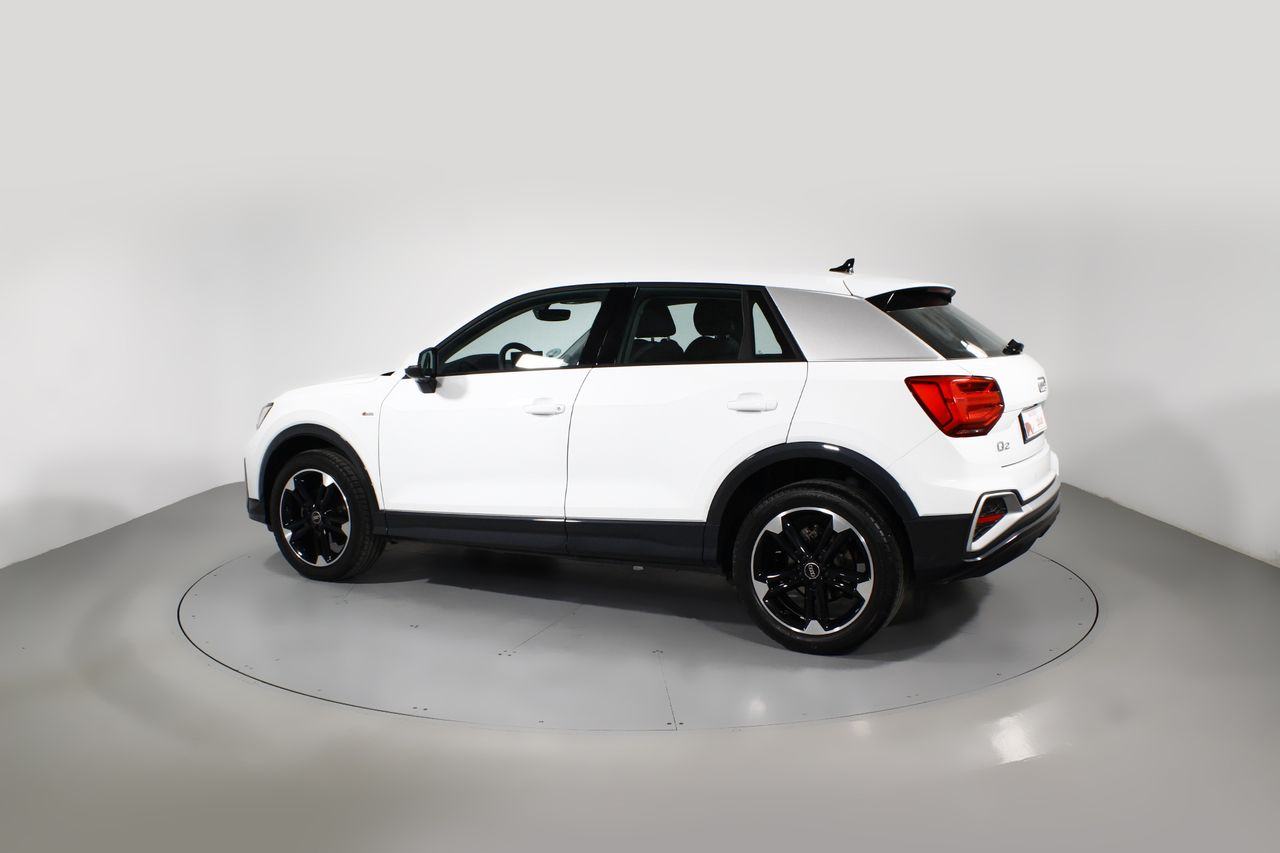 Foto Audi Q2 8