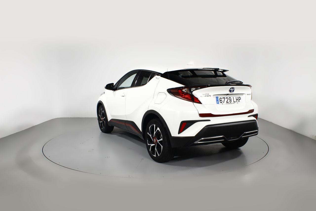 Foto Toyota C-HR 2