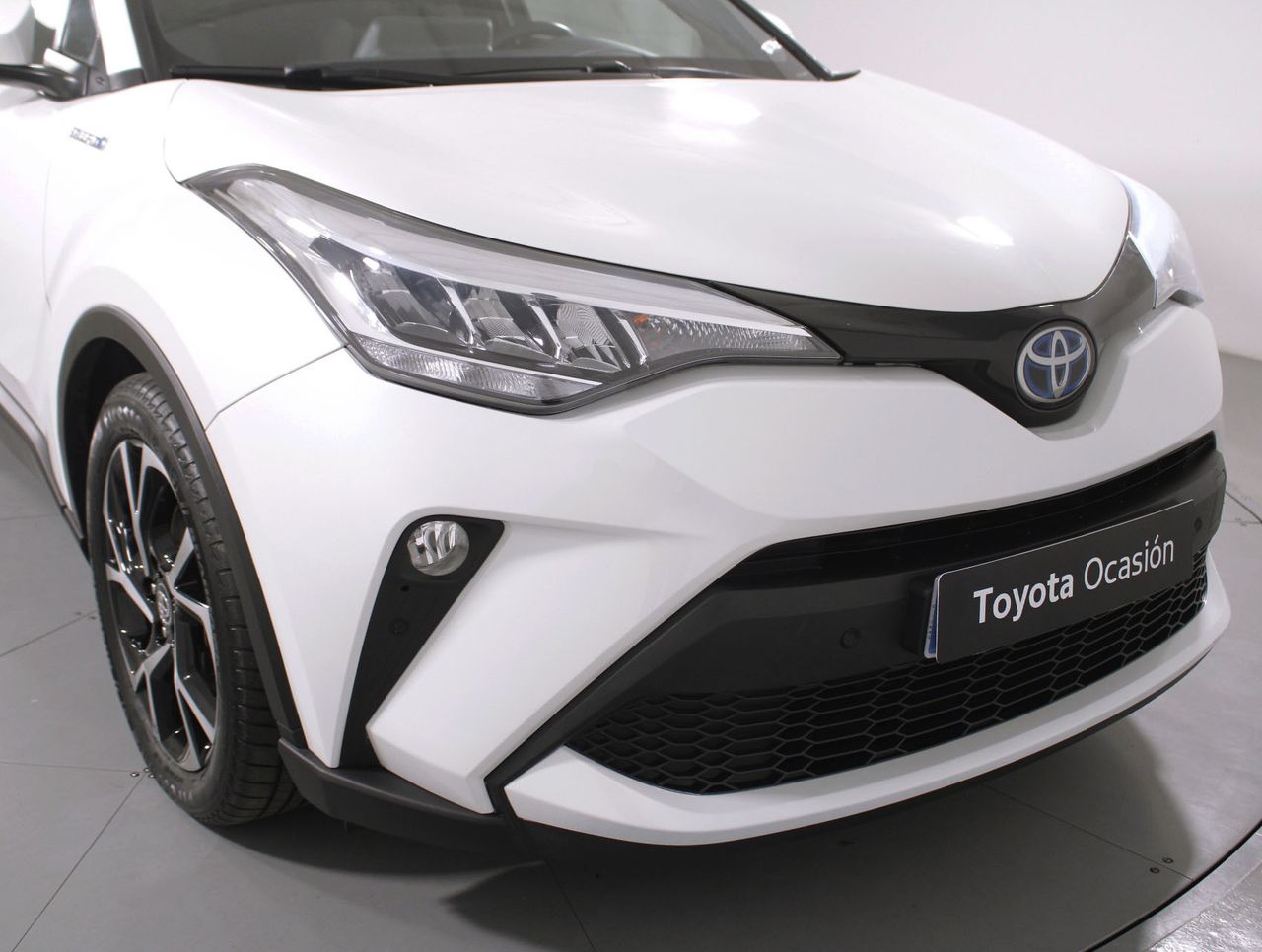 Foto Toyota C-HR 16