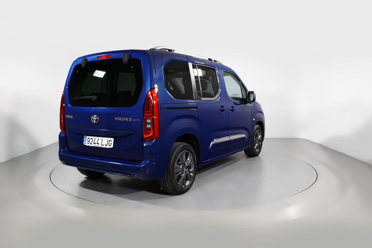 Foto Toyota Proace Verso 25