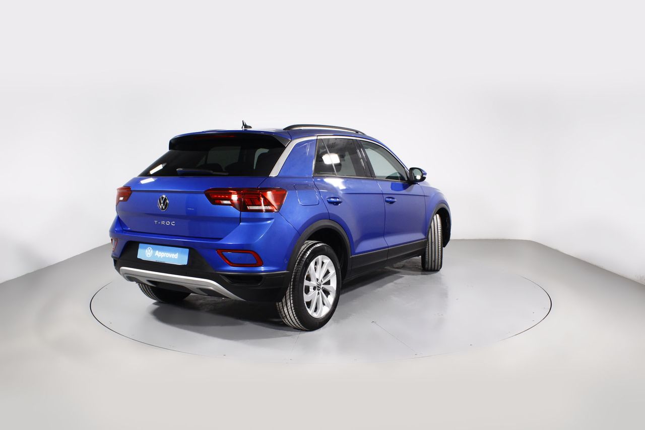 Foto Volkswagen T-Roc 24