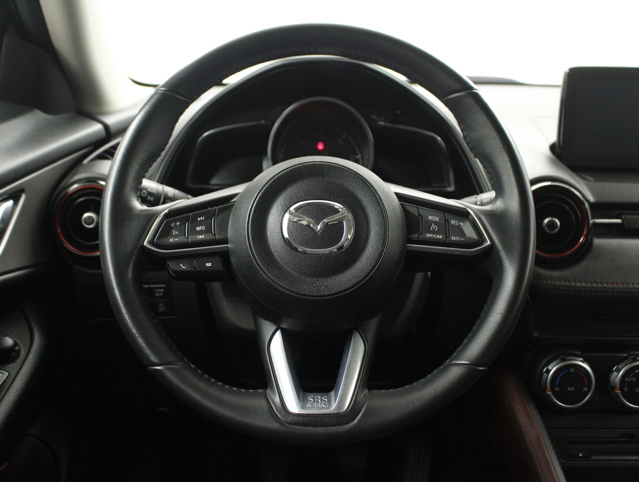 Foto Mazda CX-3 13