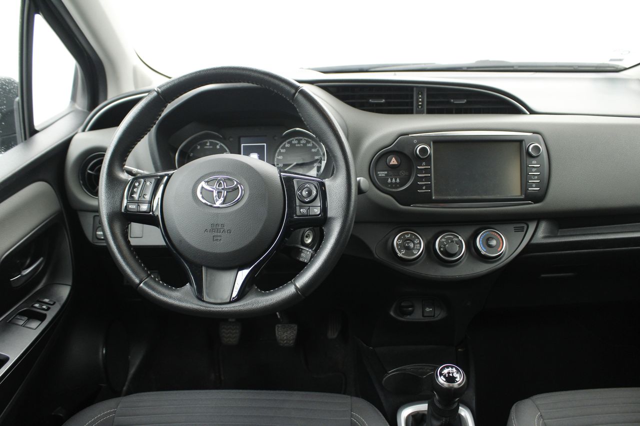 Foto Toyota Yaris 6