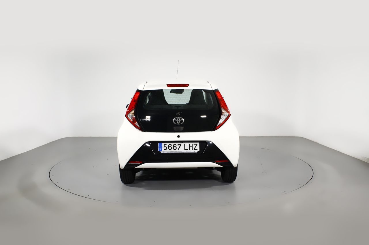 Foto Toyota Aygo 17