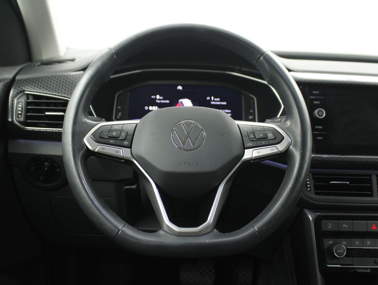 Foto Volkswagen T-Cross 13