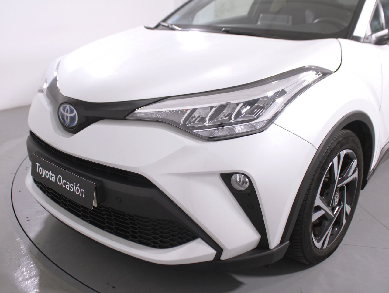 Foto Toyota C-HR 29