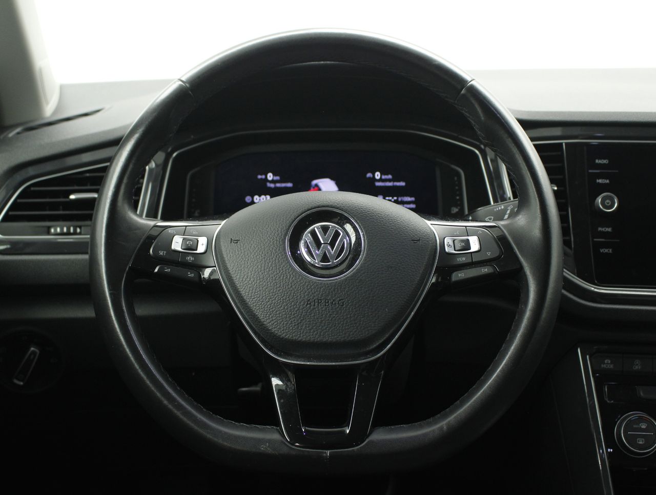 Foto Volkswagen T-Roc 13