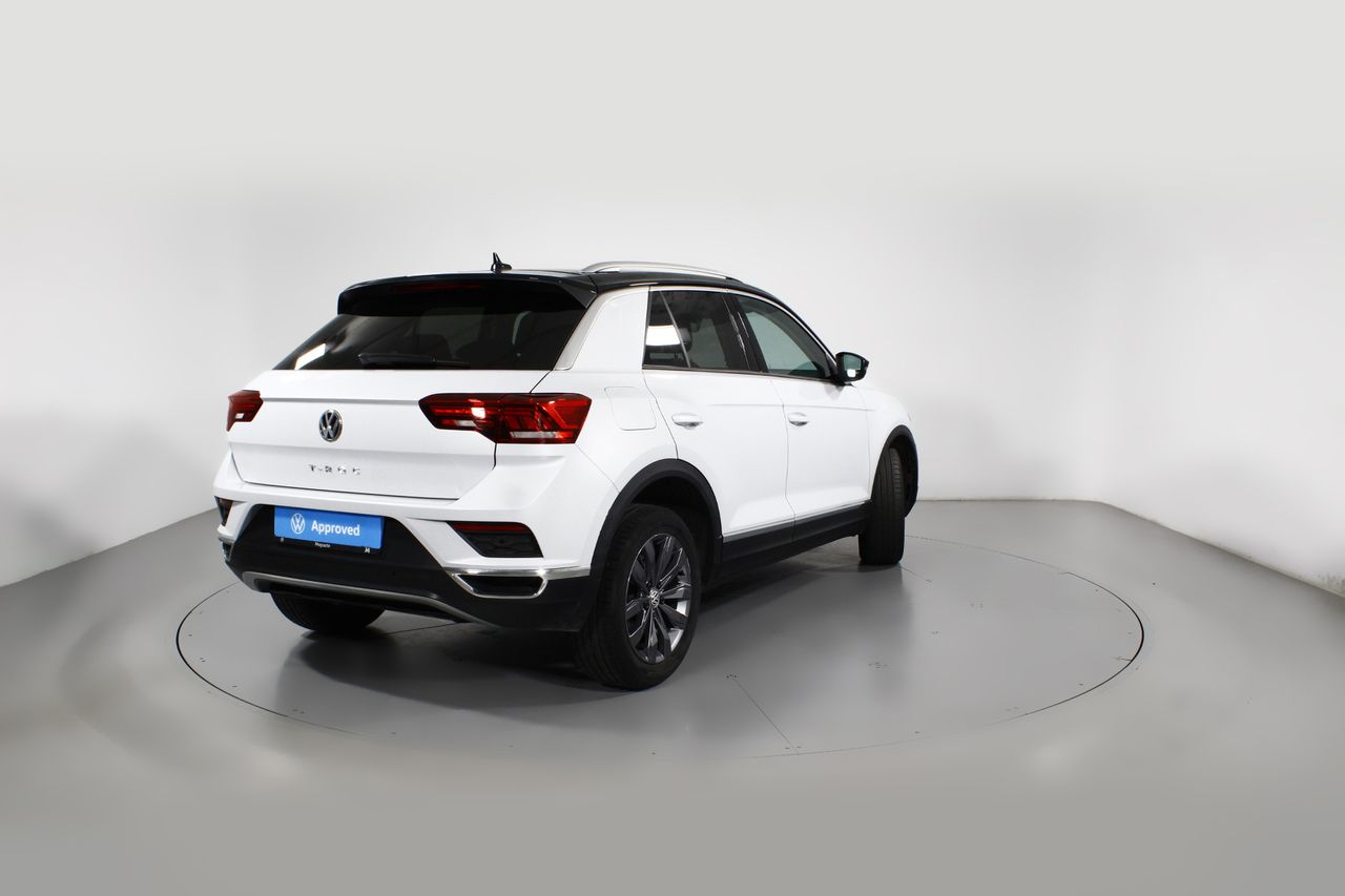 Foto Volkswagen T-Roc 25