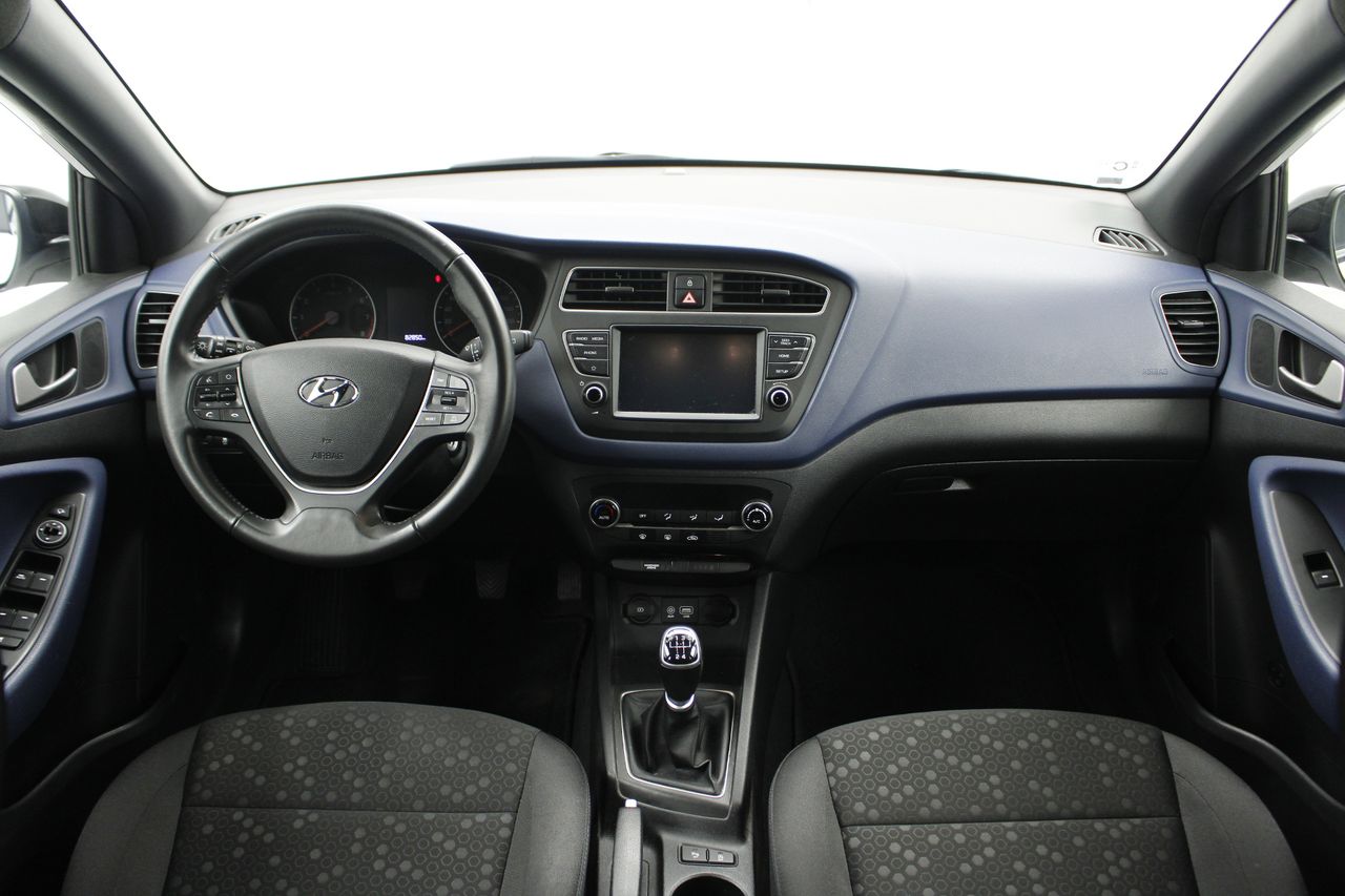 Foto Hyundai i20 4