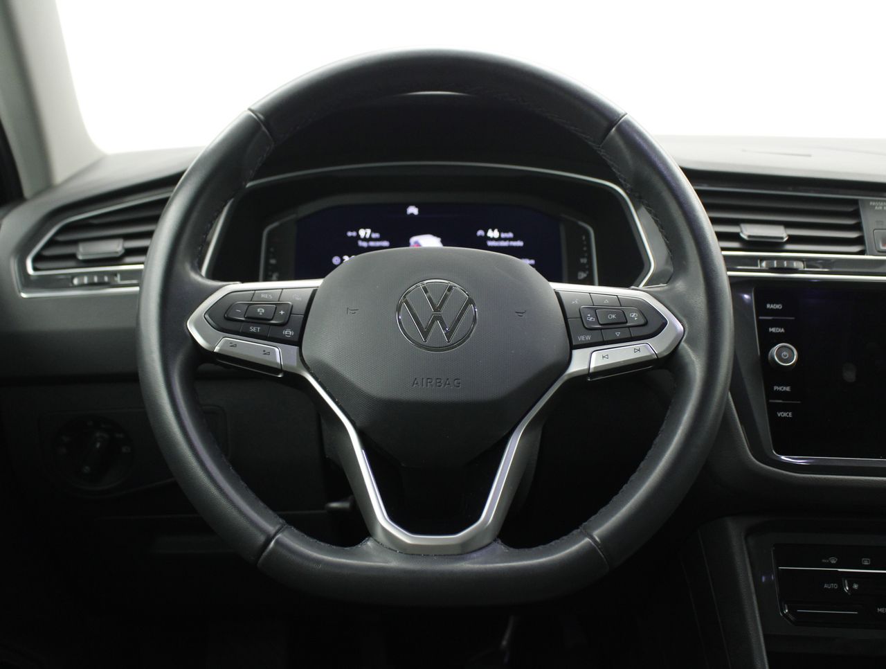 Foto Volkswagen Tiguan 24