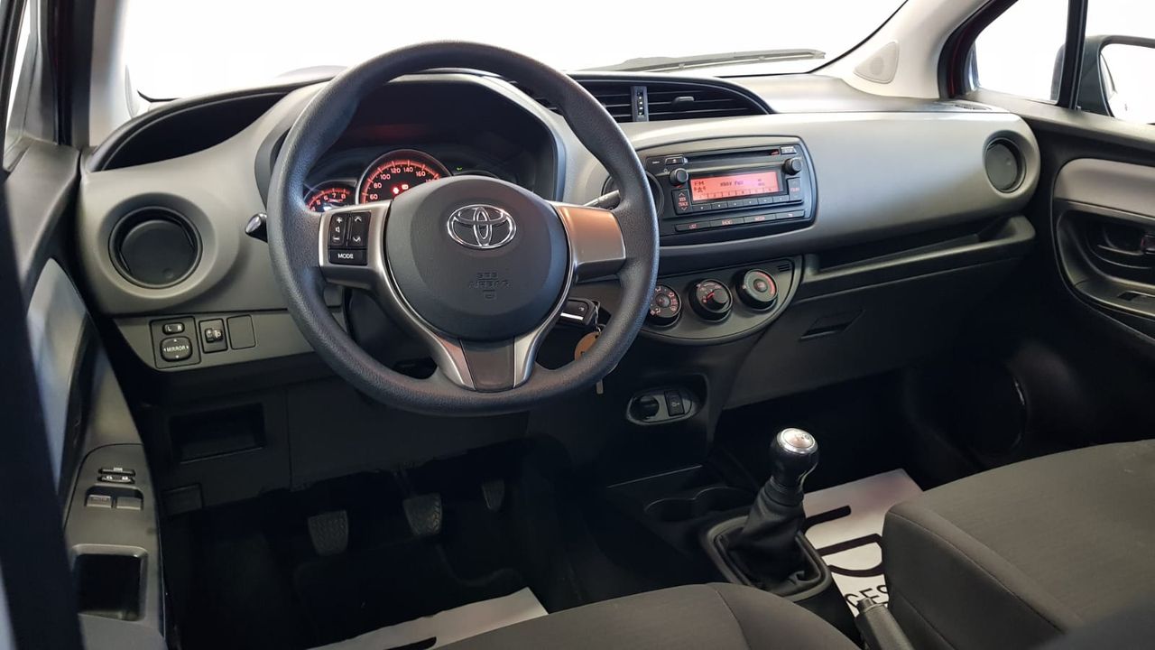 Foto Toyota Yaris 31