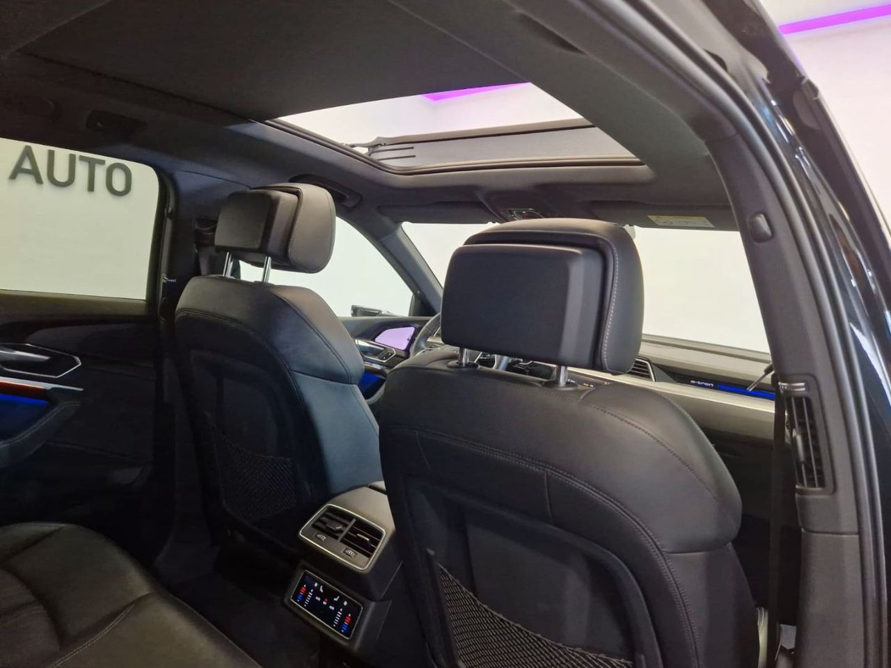 Foto Audi E-tron 52