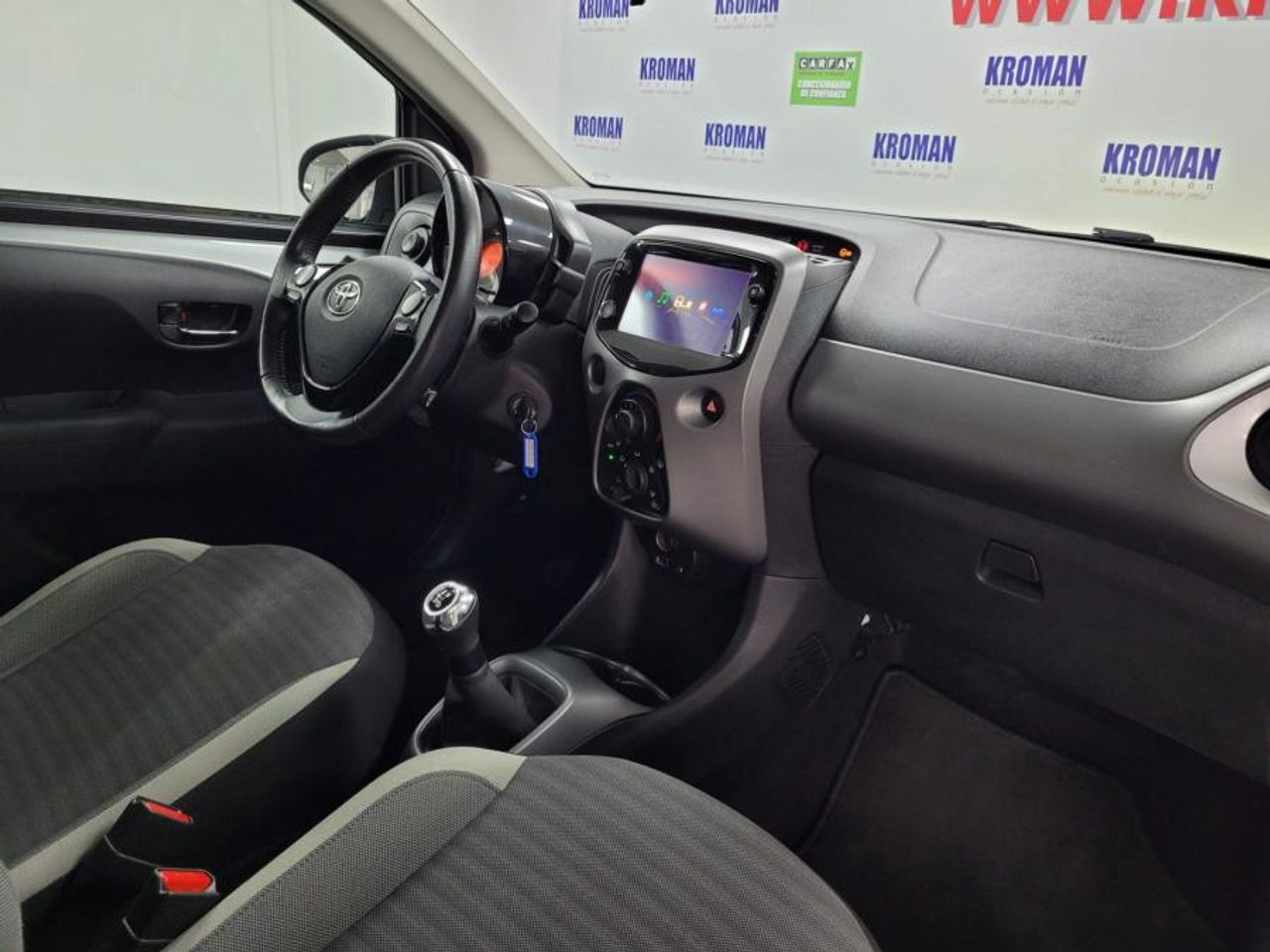 Foto Toyota Aygo 12