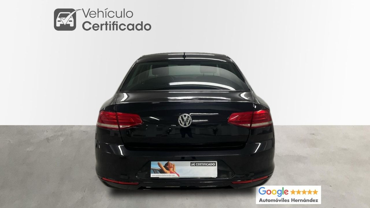 Foto Volkswagen Passat 12