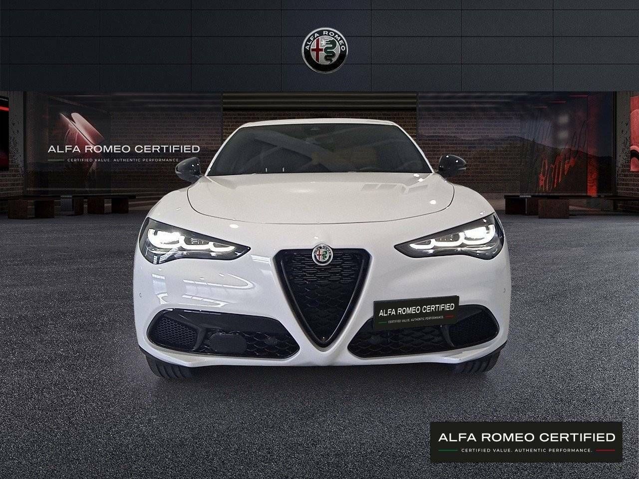 Foto Alfa Romeo Stelvio 2