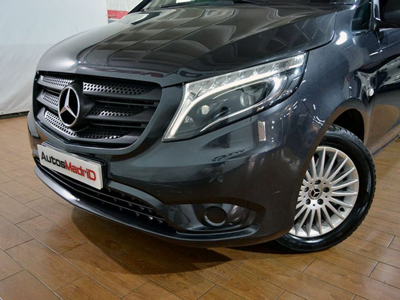 Foto Mercedes-Benz Vito 10