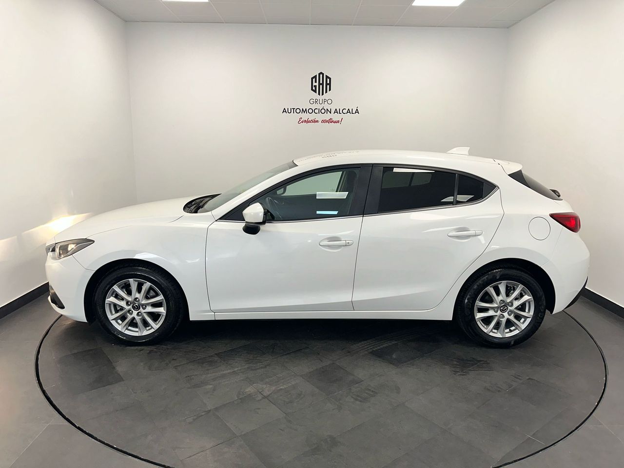 Foto Mazda Mazda3 8