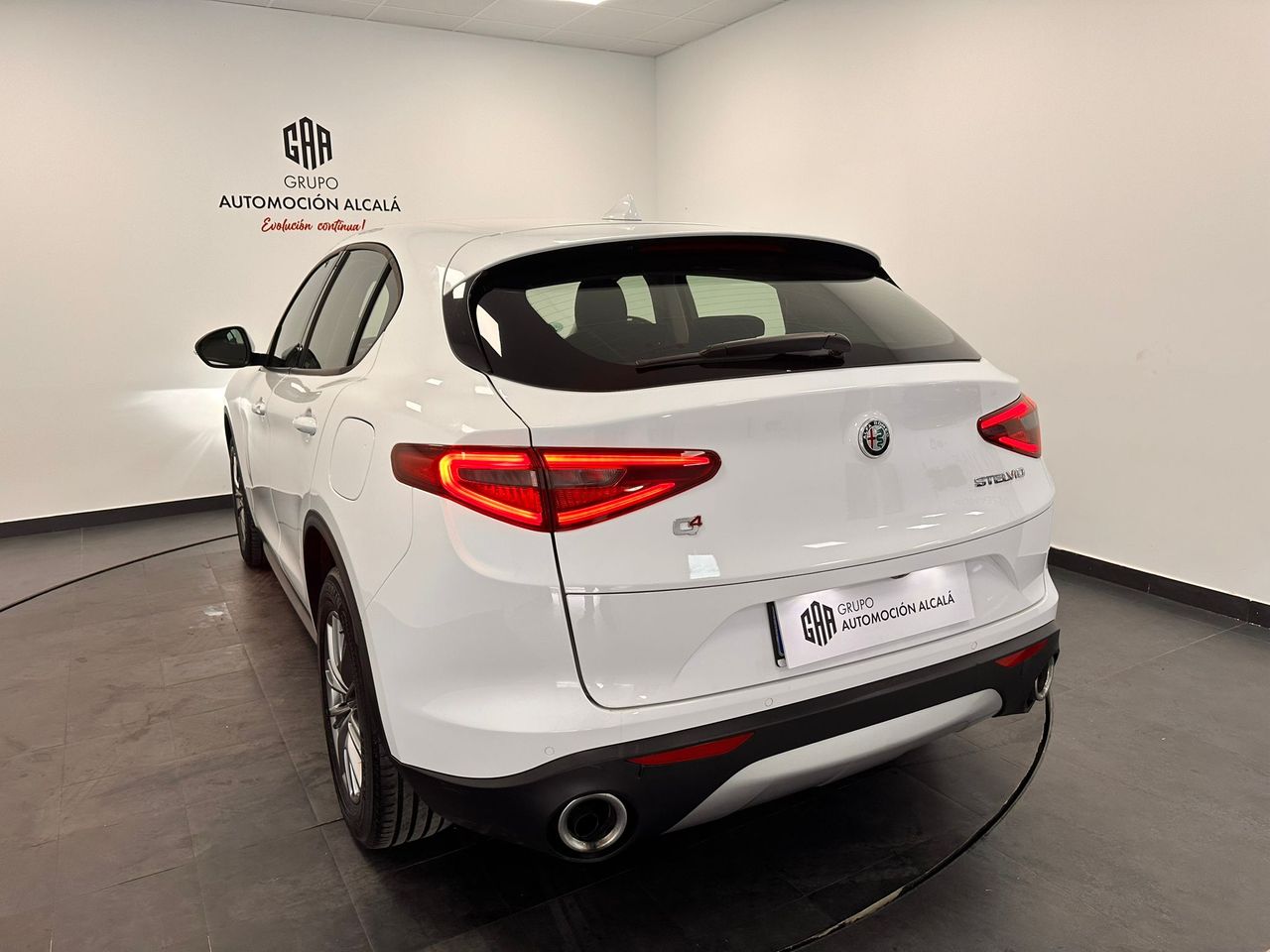 Foto Alfa Romeo Stelvio 7