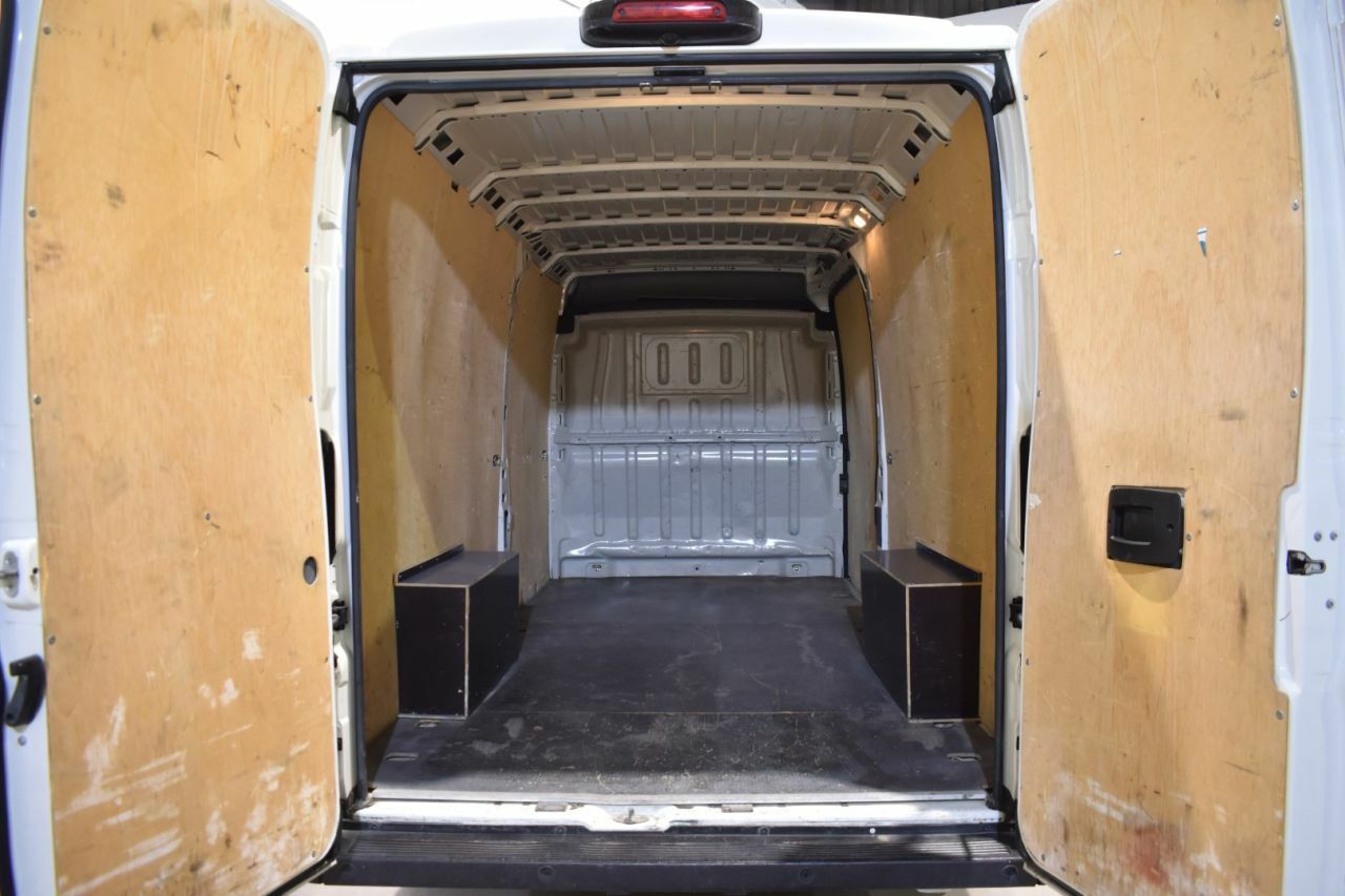 Foto Peugeot Boxer 11