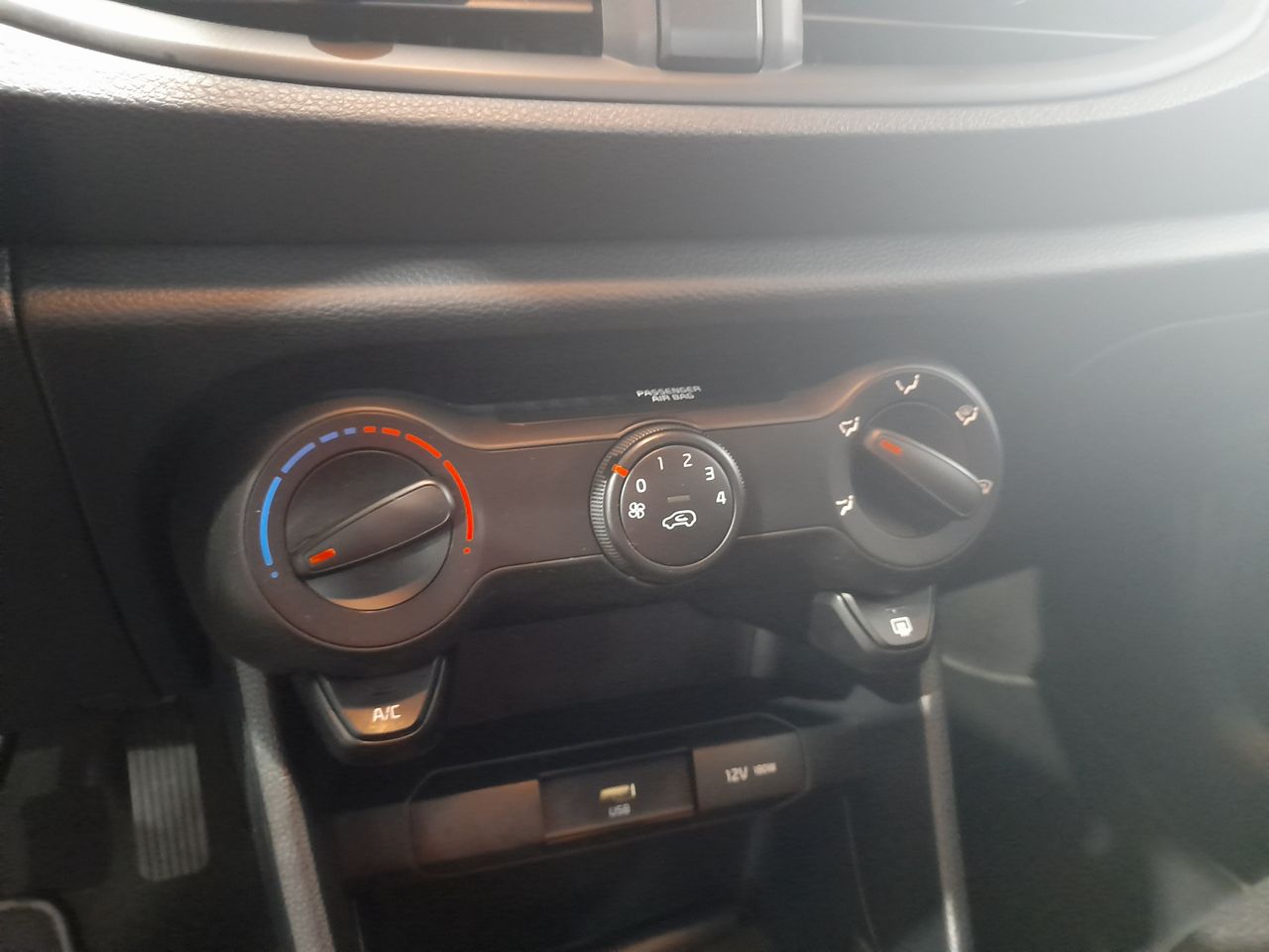 Foto Kia Picanto 17