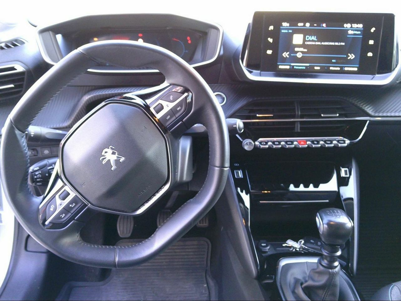 Foto Peugeot 208 14